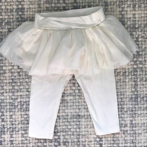 Gap Baby leggings with attached tutu 6-12 months
